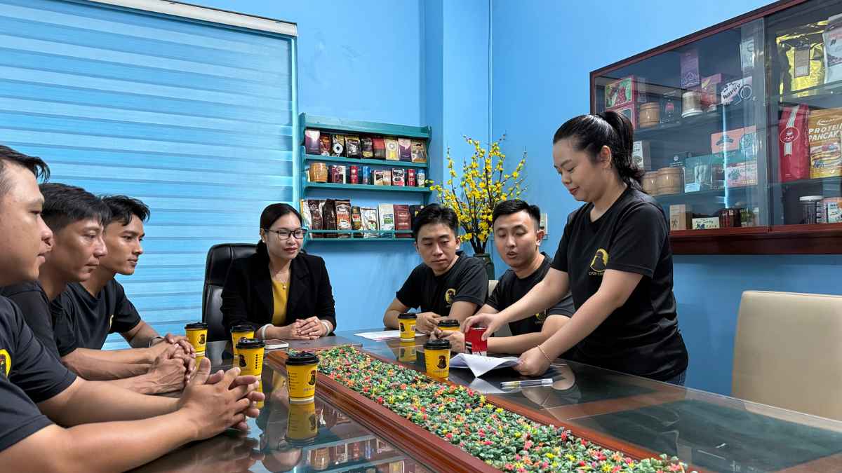Cà phê phối trộn truyền thống giá phổ thông