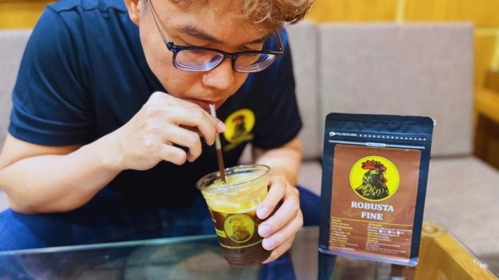 Pha máy cho nhân viên cần cà phê mạnh, tỉnh táo dài lâu.