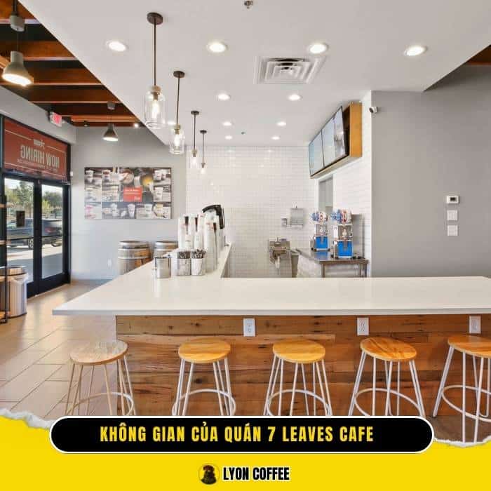 Ngoài menu, không gian của quán 7 Leaves Cafe cực kỳ thu hút