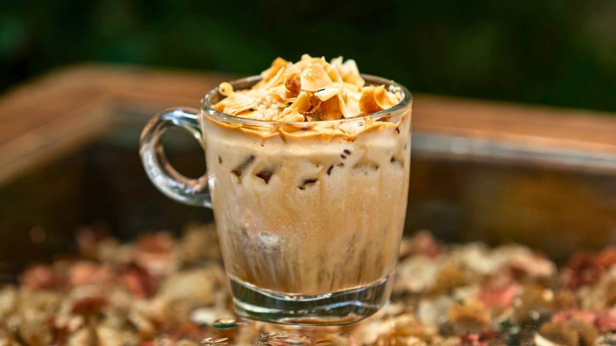 Cách làm cafe cốt dừa Cô Hạnh Hải Phòng chuẩn vị đặc sản