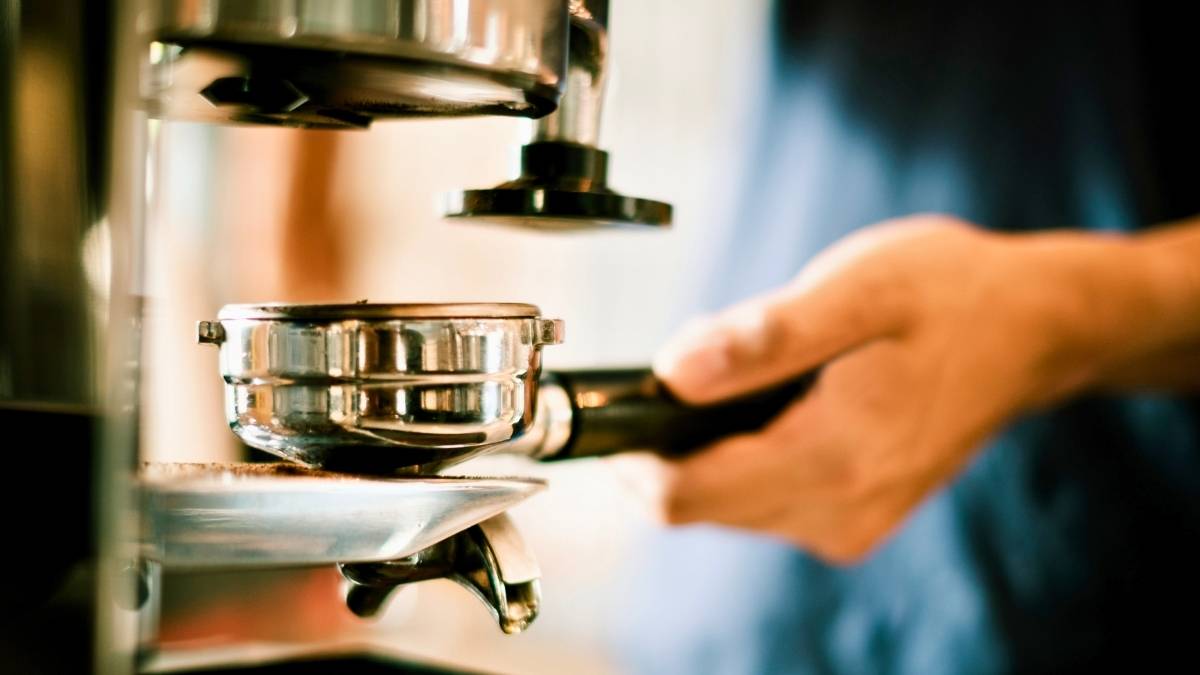 Máy pha cà phê và máy xay cà phê tại quận 12