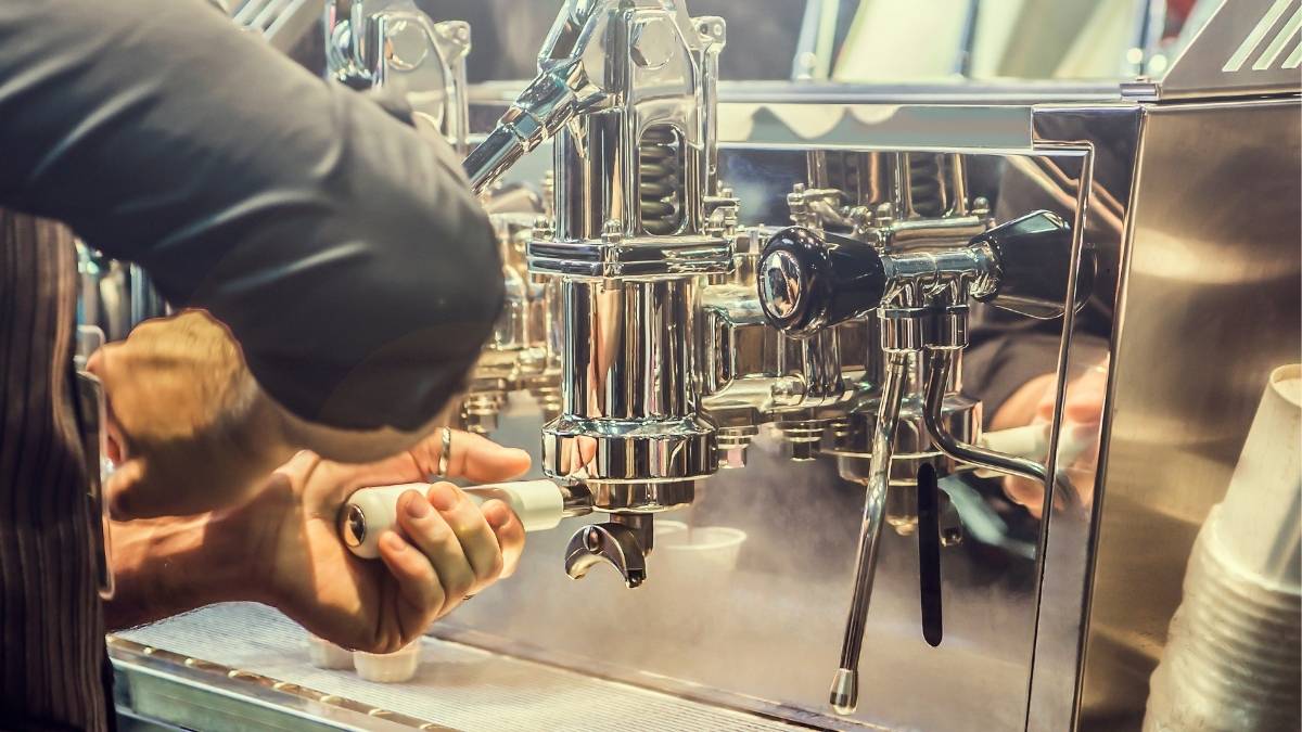 Máy pha cà phê và máy xay cà phê tại Quảng Nam