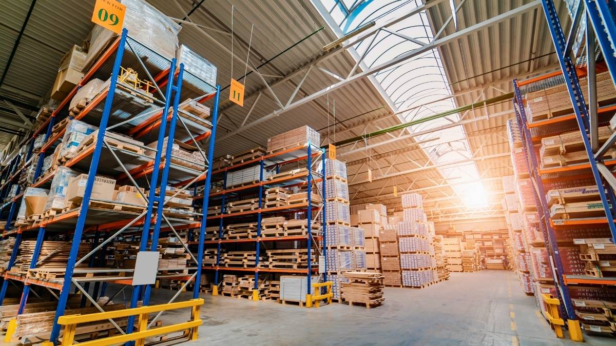 Thanh lý hàng tồn kho giá rẻ đa dạng sản phẩm