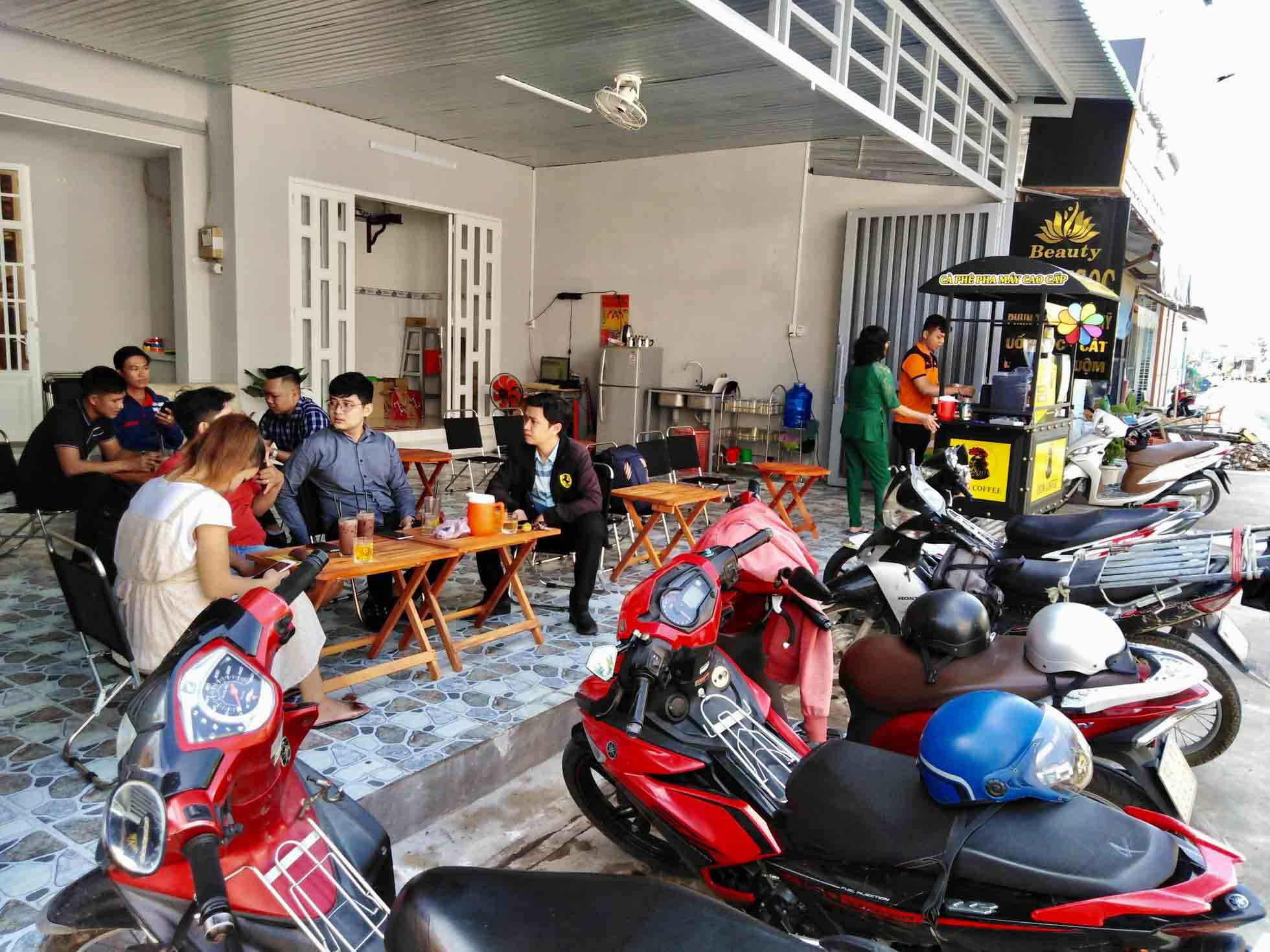 Cách Chọn Vị Trí Kinh Doanh Xe Cafe Mang Đi